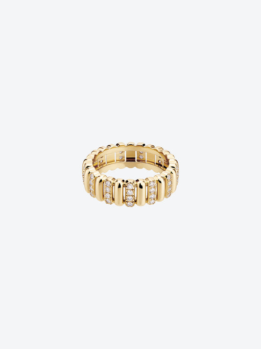 82 S RING IN YELLOW GOLD DIAMOND