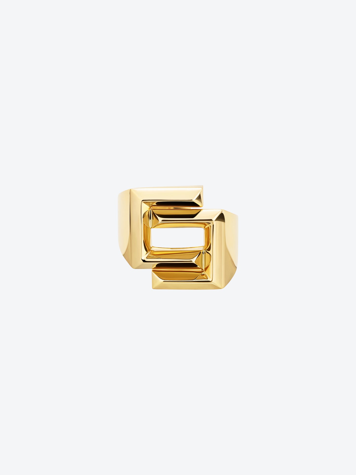 C RING IN YELLOW GOLD