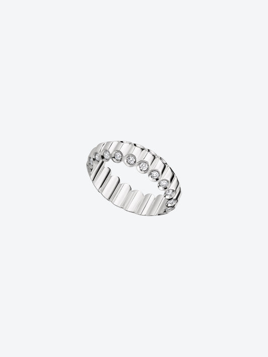 BAGUE NEW 82S EN OR GRIS PALLADIÉ ET DIAMANTS