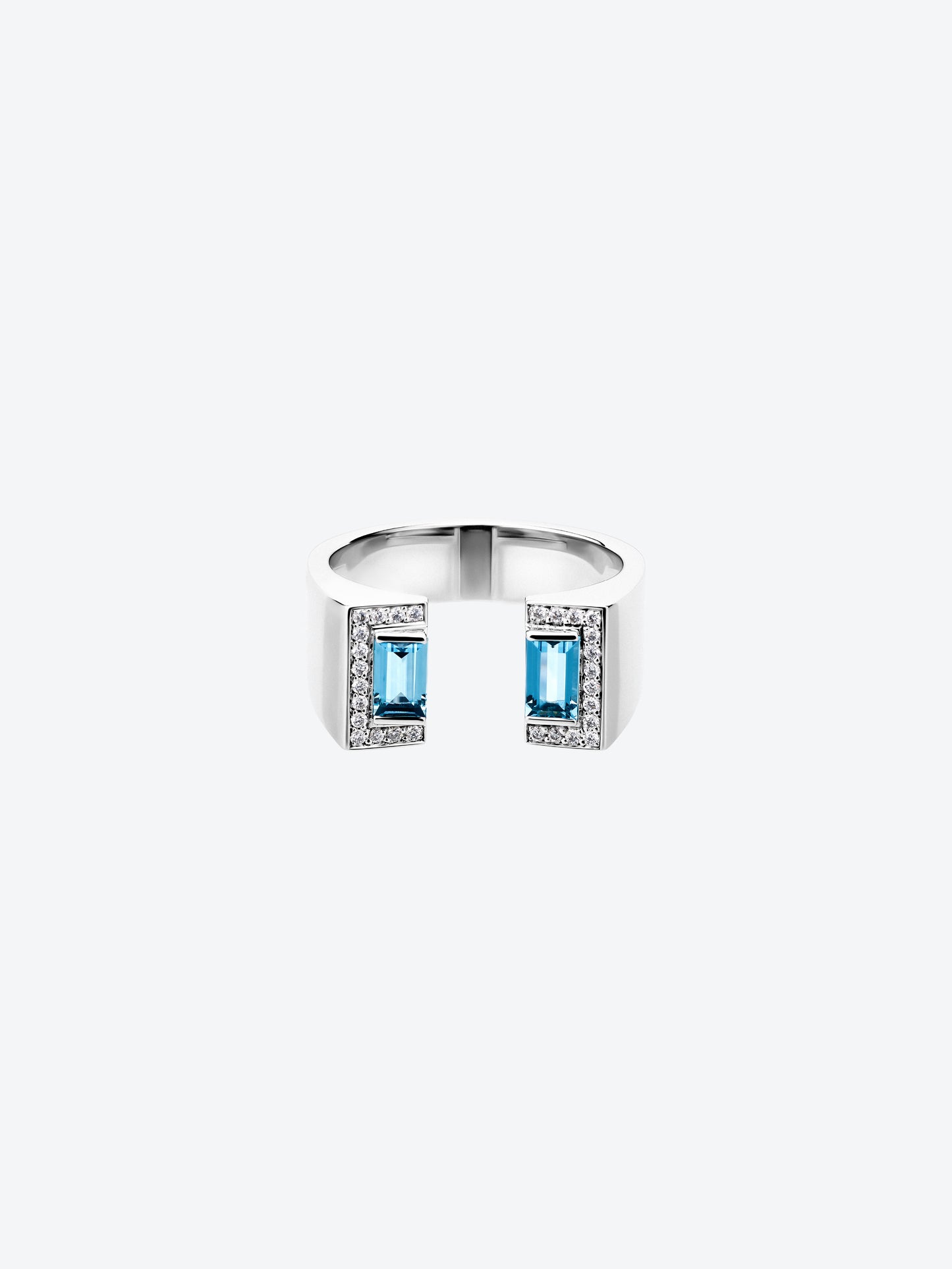 ARCTIC DUNE RING IN WHITE GOLD