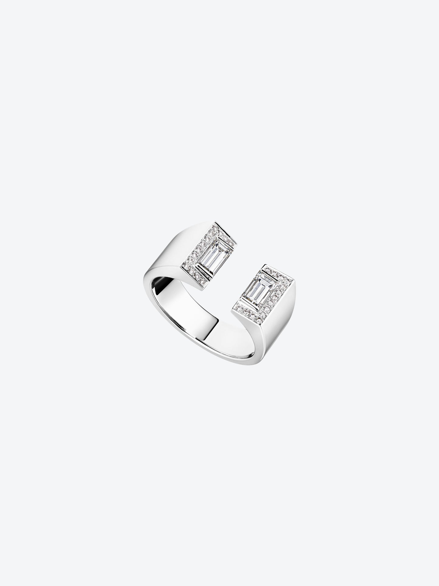 POLAR DUNE RING IN WHITE GOLD AND DIAMONDS