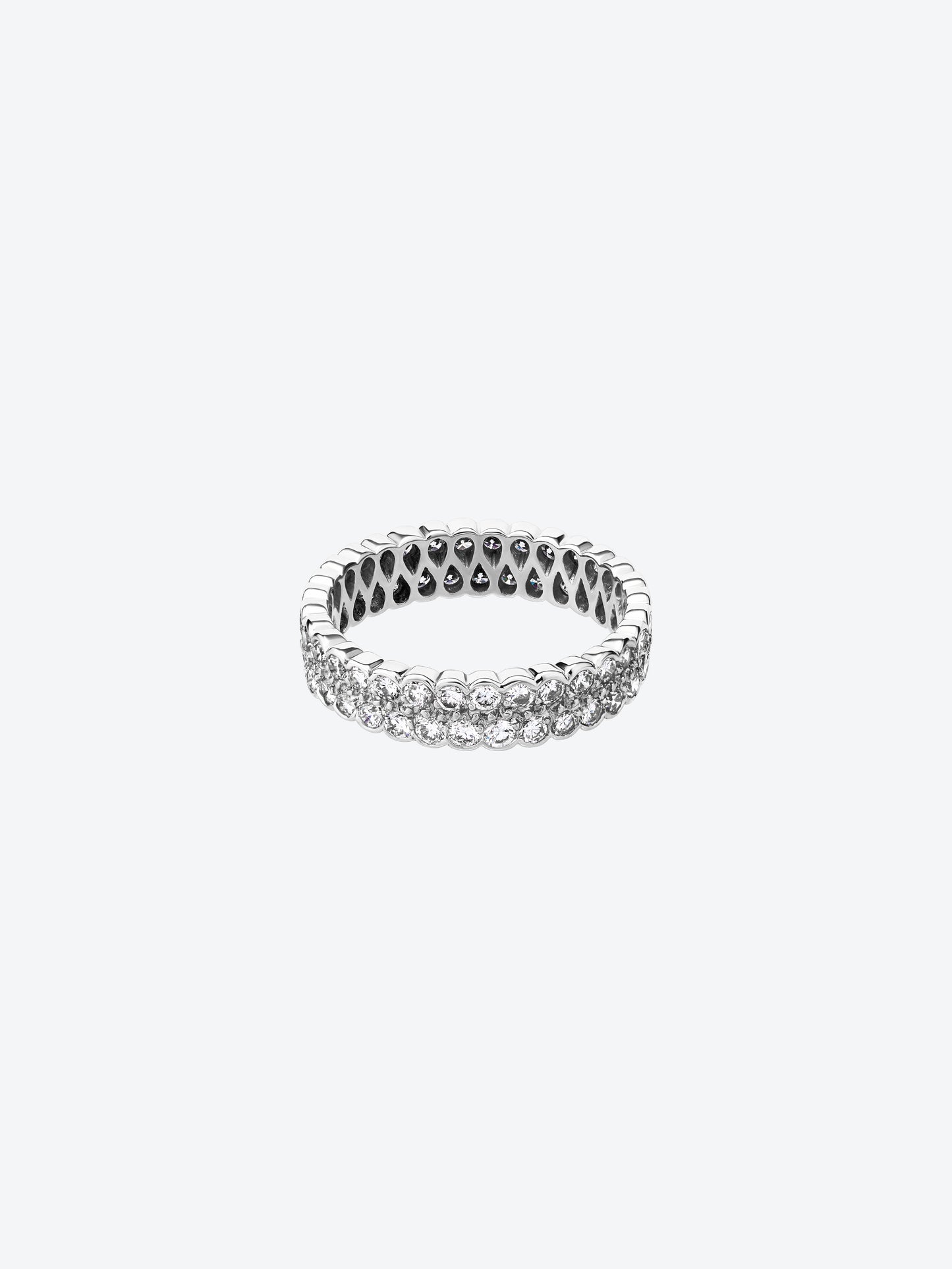 SCALLOPED WHITE GOLD AND DIAMOND RING