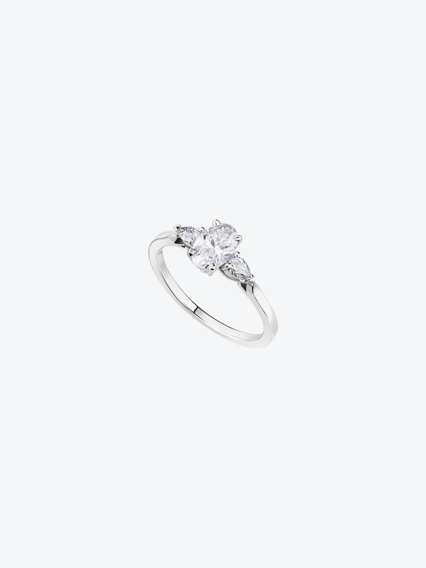 PEAR WHITE GOLD DIAMOND SOLITAIRE