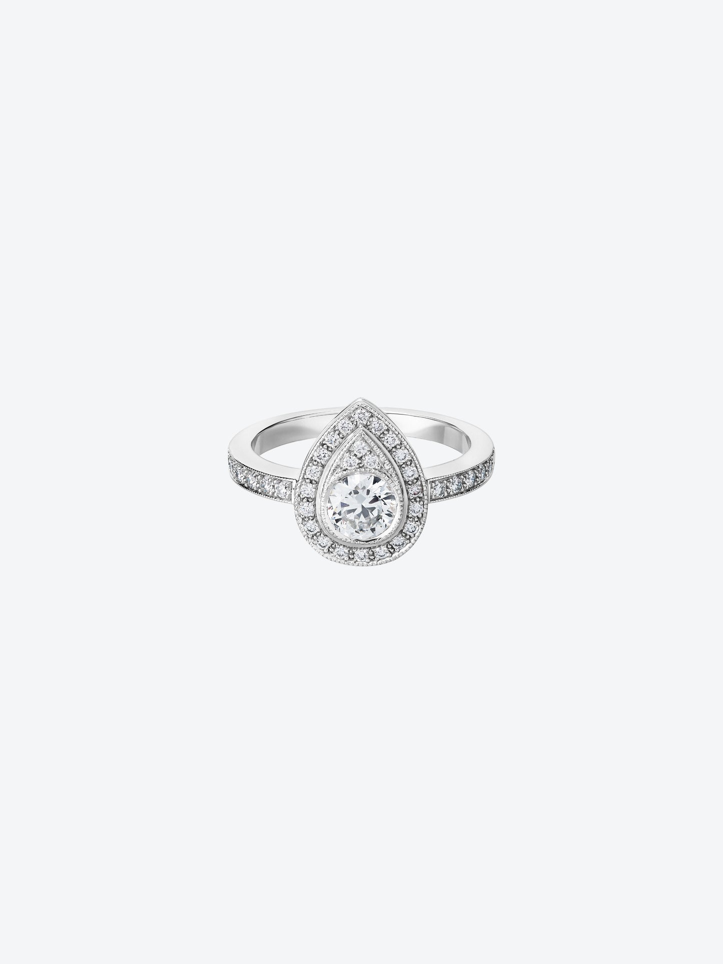 PEAR WHITE GOLD DIAMOND SOLITAIRE