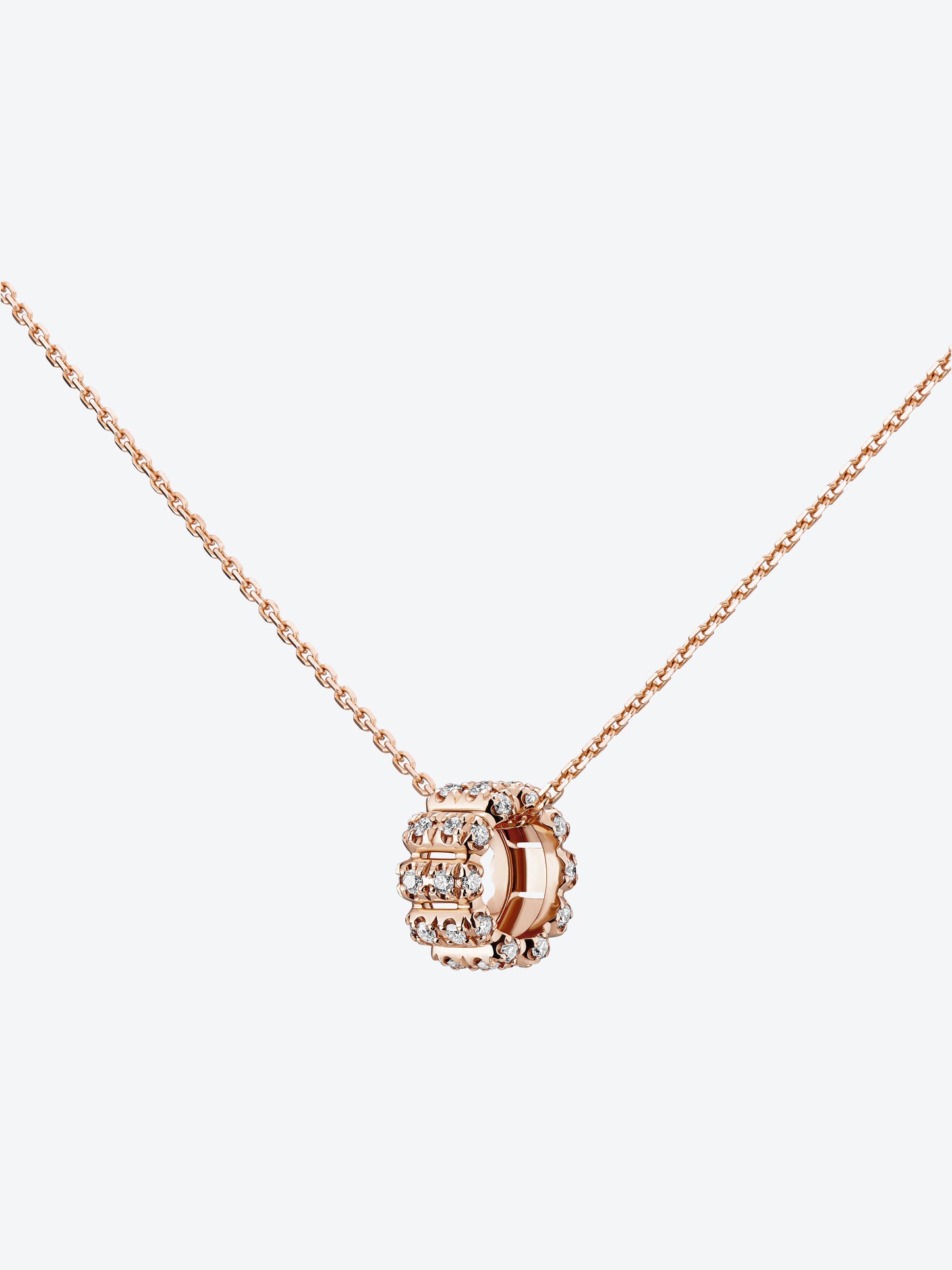 PENDENTIF 82 OR ROSE ENTIÈREMENT SERTIE DE DIAMANTS