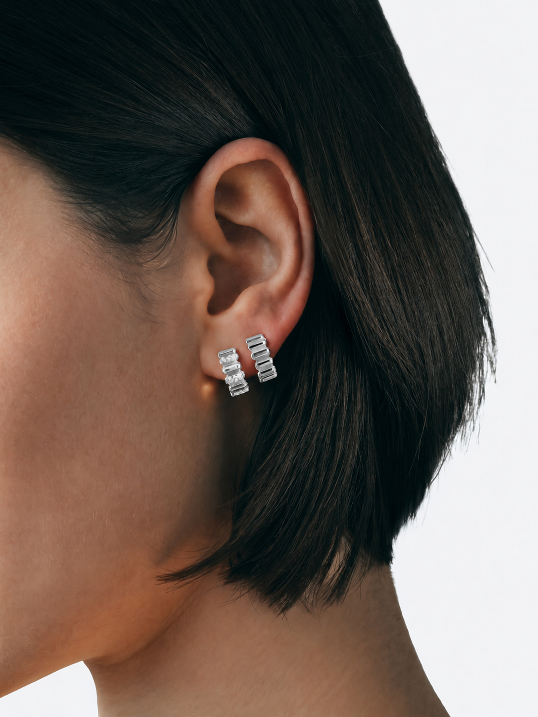 BOUCLES D'OREILLES 82 PETIT MODÈLE OR BLANC & DIAMANTS 1 RANG SUR 2