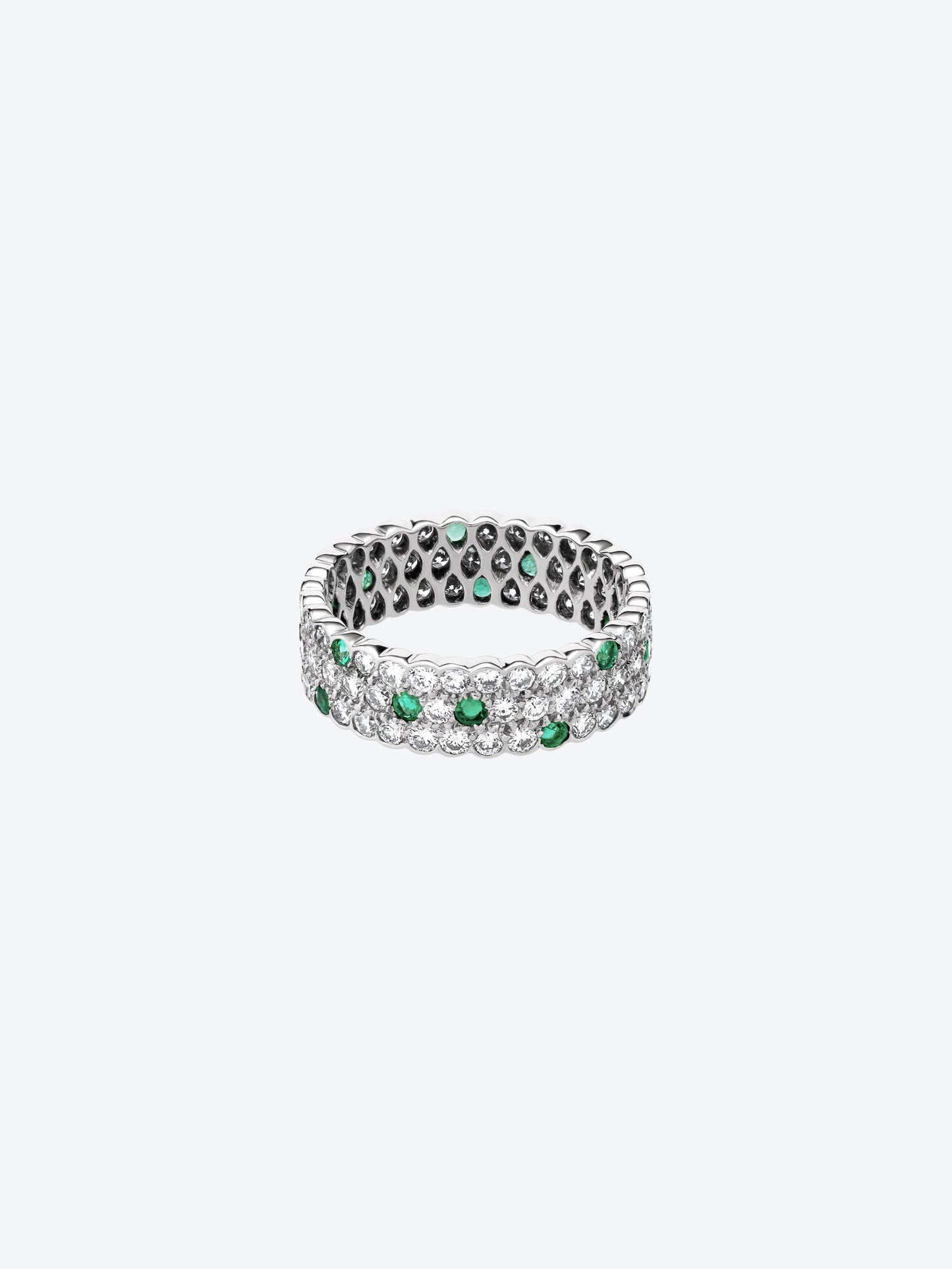 SCALLOPED WHITE GOLD, DIAMONDS AND EMERALDS RING