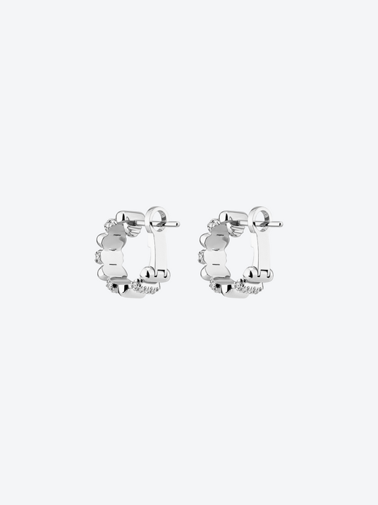 BOUCLES D'OREILLES 82 OR BLANC ET DIAMANTS